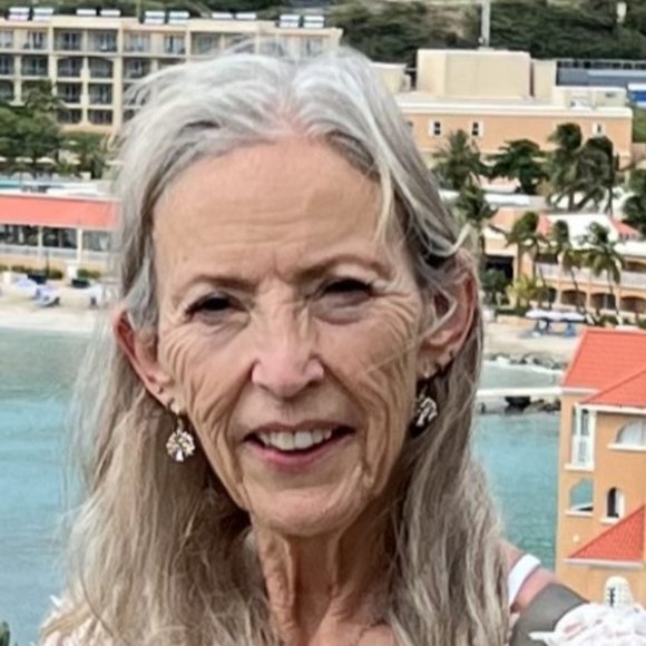 Meet your Posher, Missy - Picture 4 of 5